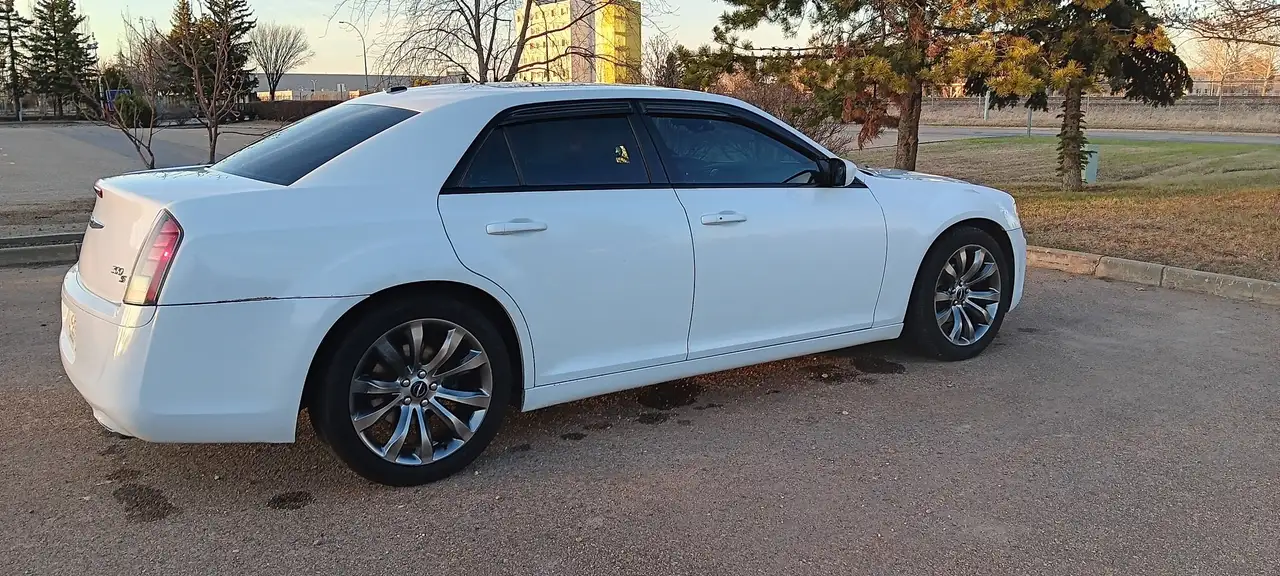 Chrysler 300 снимка Chrysler 300