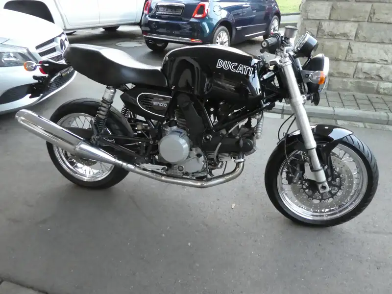 Ducati 1000 GT - foto 4