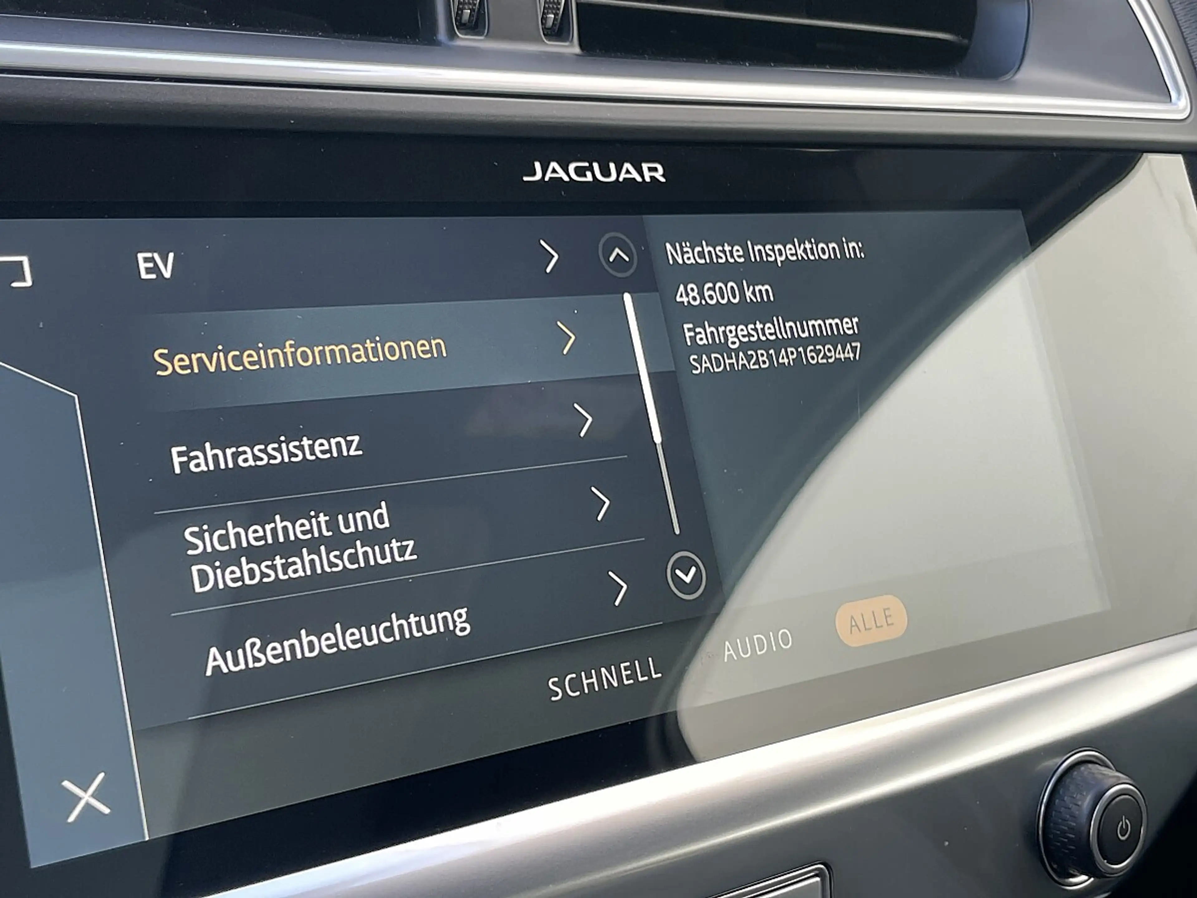 Jaguar I-Pace Austria Edition EV320 AWD — photo 15