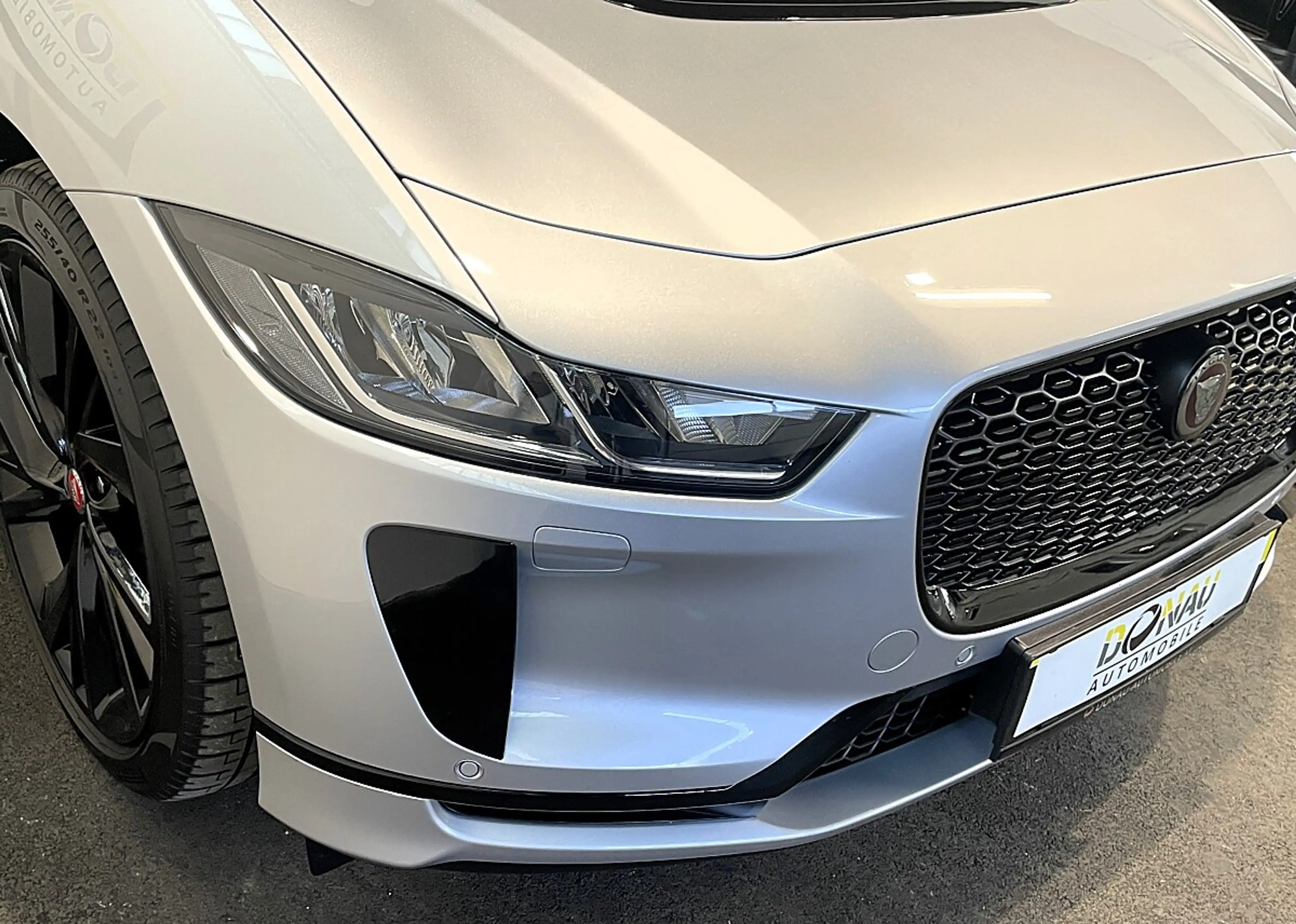 Jaguar I-Pace Austria Edition EV320 AWD — photo 3