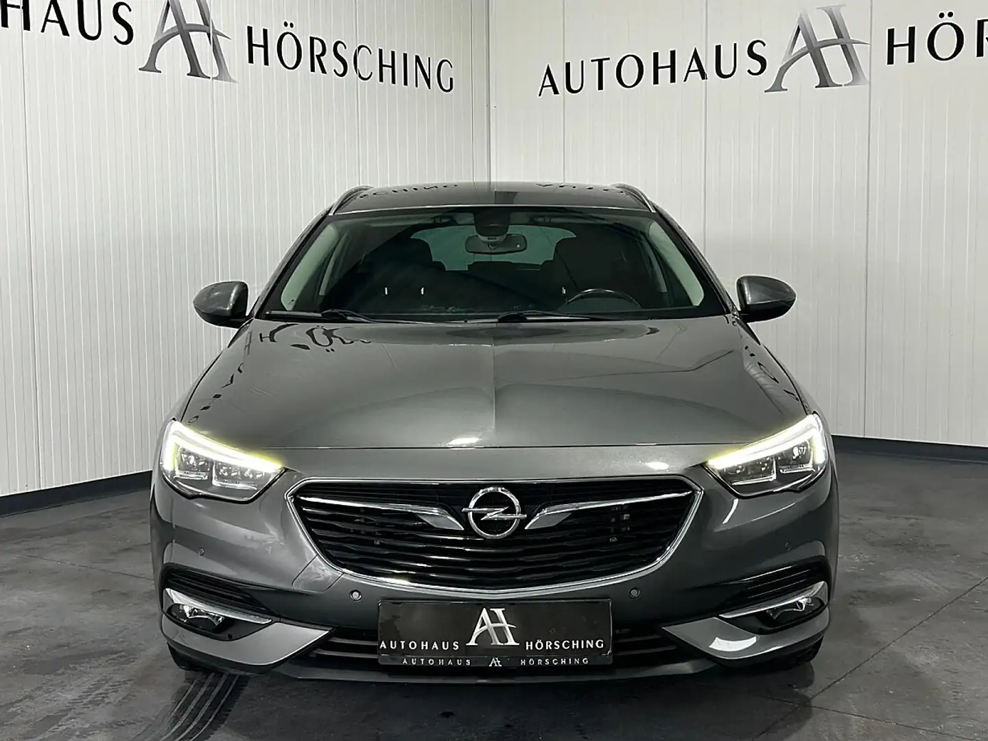 Opel Insignia Grand Sport 4x4 / 2,0 CDTI BlueInjection Editio... Grau - 2
