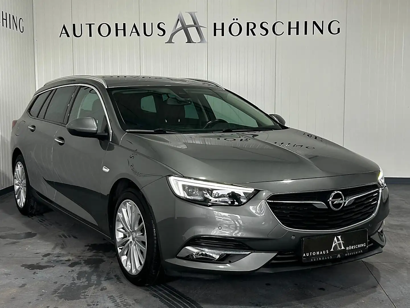 Opel Insignia Grand Sport 4x4 / 2,0 CDTI BlueInjection Editio... Grau - 1