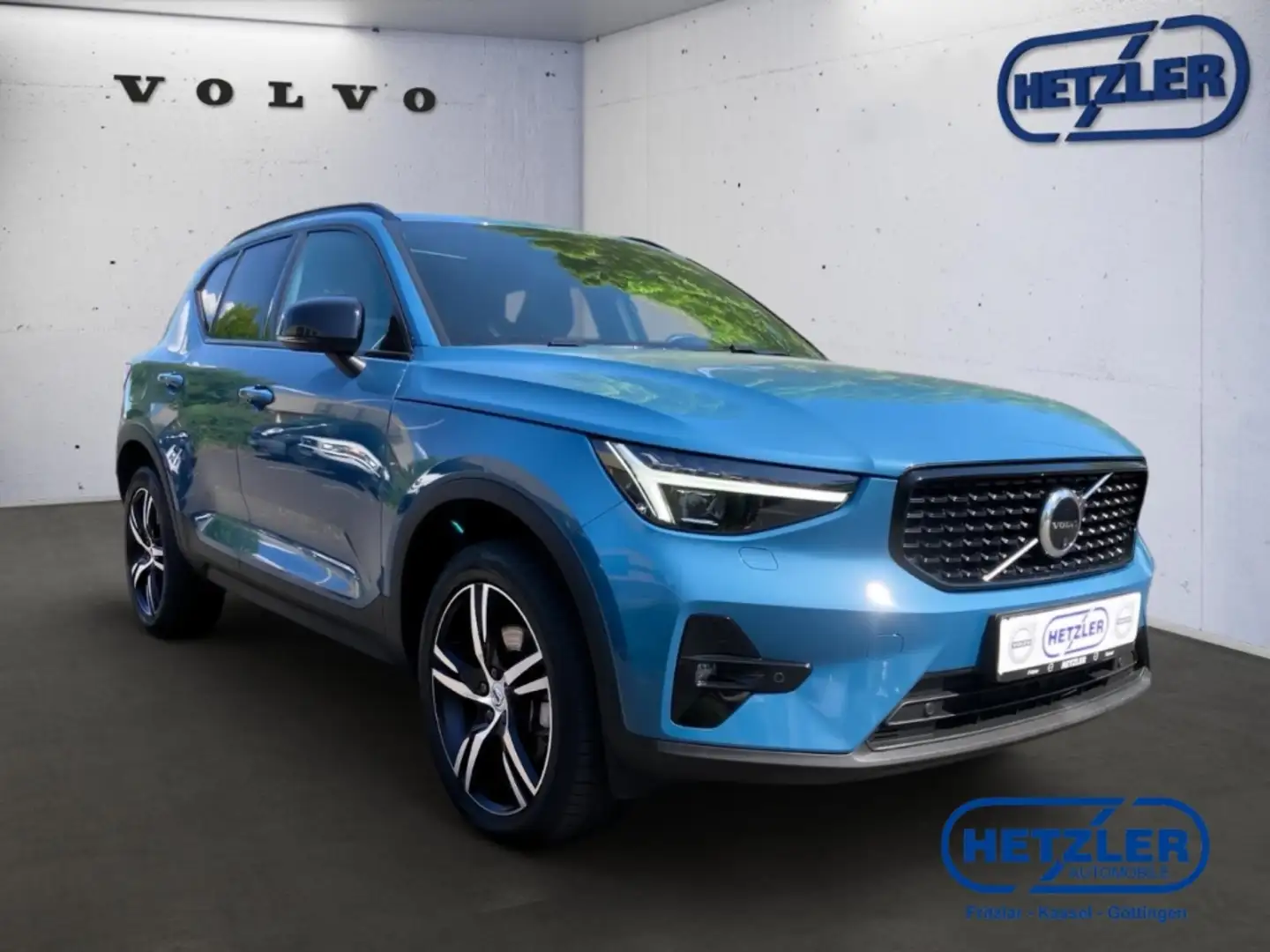 Volvo XC40 Plus Dark 2WD B3 EU6e Navi Digitales Cockpit Memor Blu/Azzurro - 2
