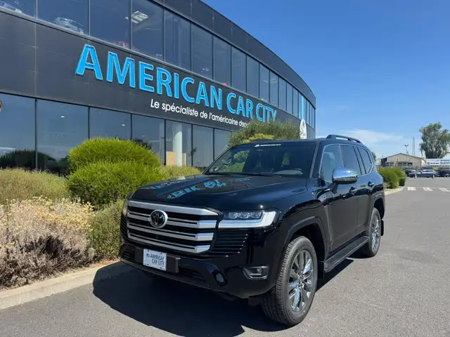 Toyota Land Cruiser LC300 VX V6 3.3L