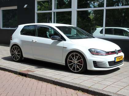 Volkswagen Golf GTI 2.0 TSI GTI Performance