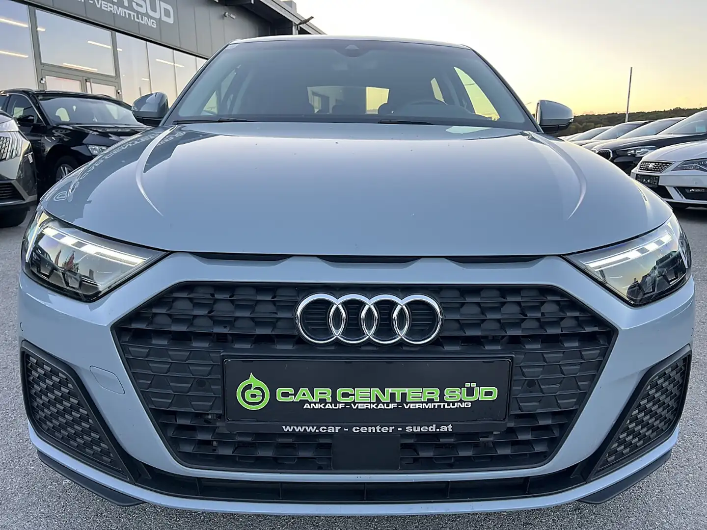 Audi A1 SB 30 TFSI intense S-tronic Grau - 2