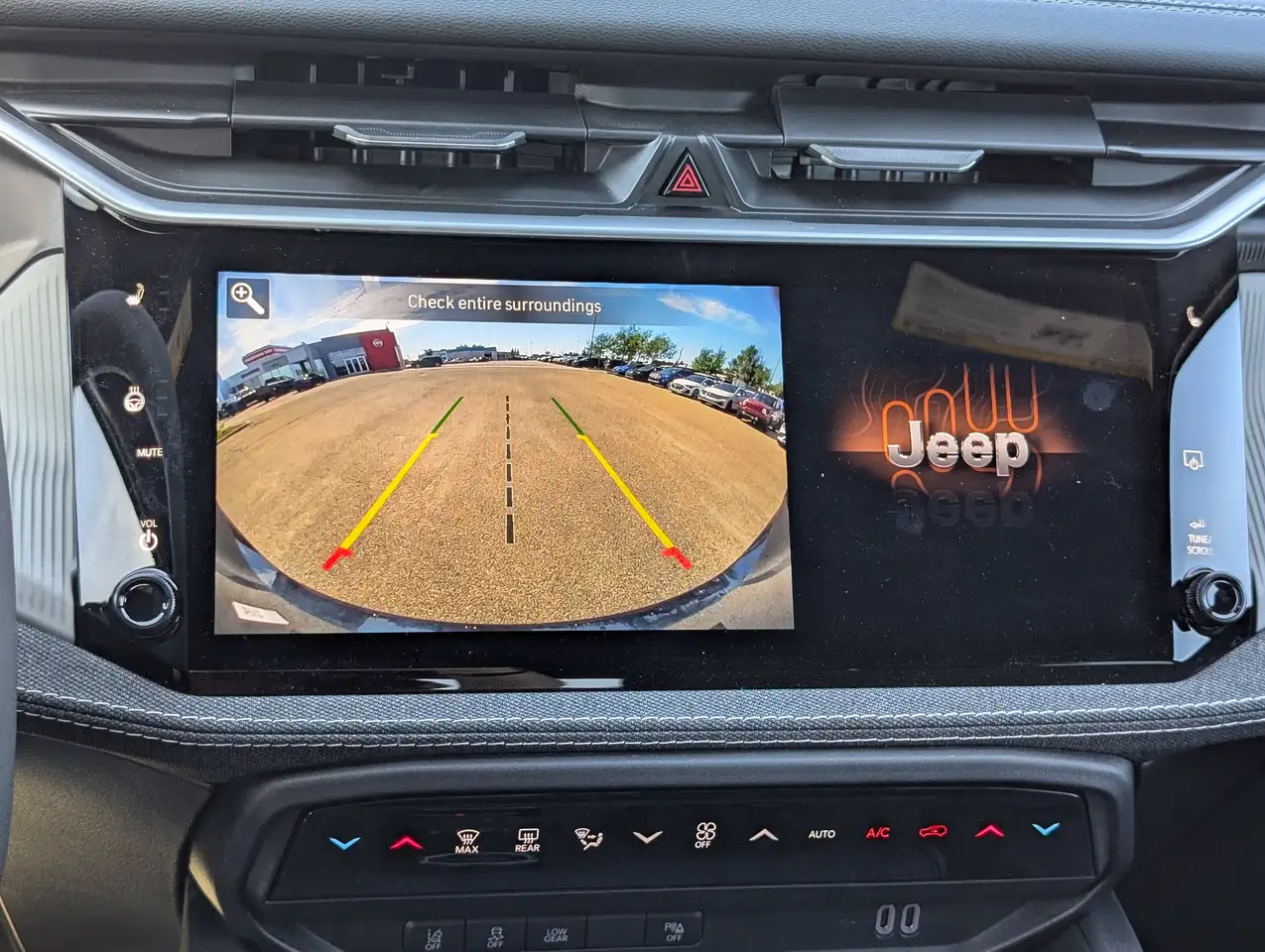 Jeep Cherokee снимка Jeep Cherokee