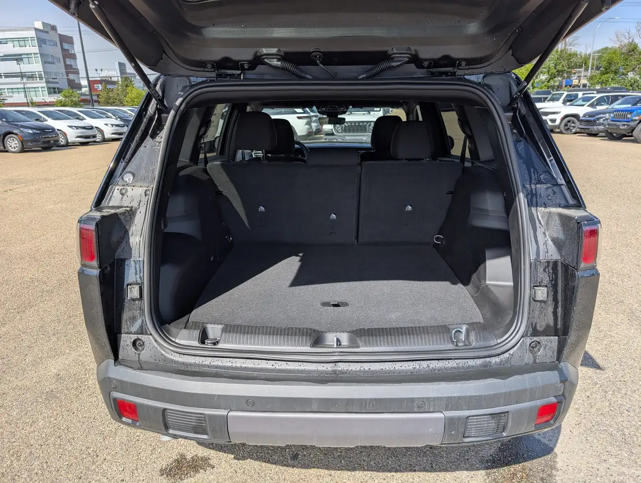 Jeep Cherokee снимка Jeep Cherokee