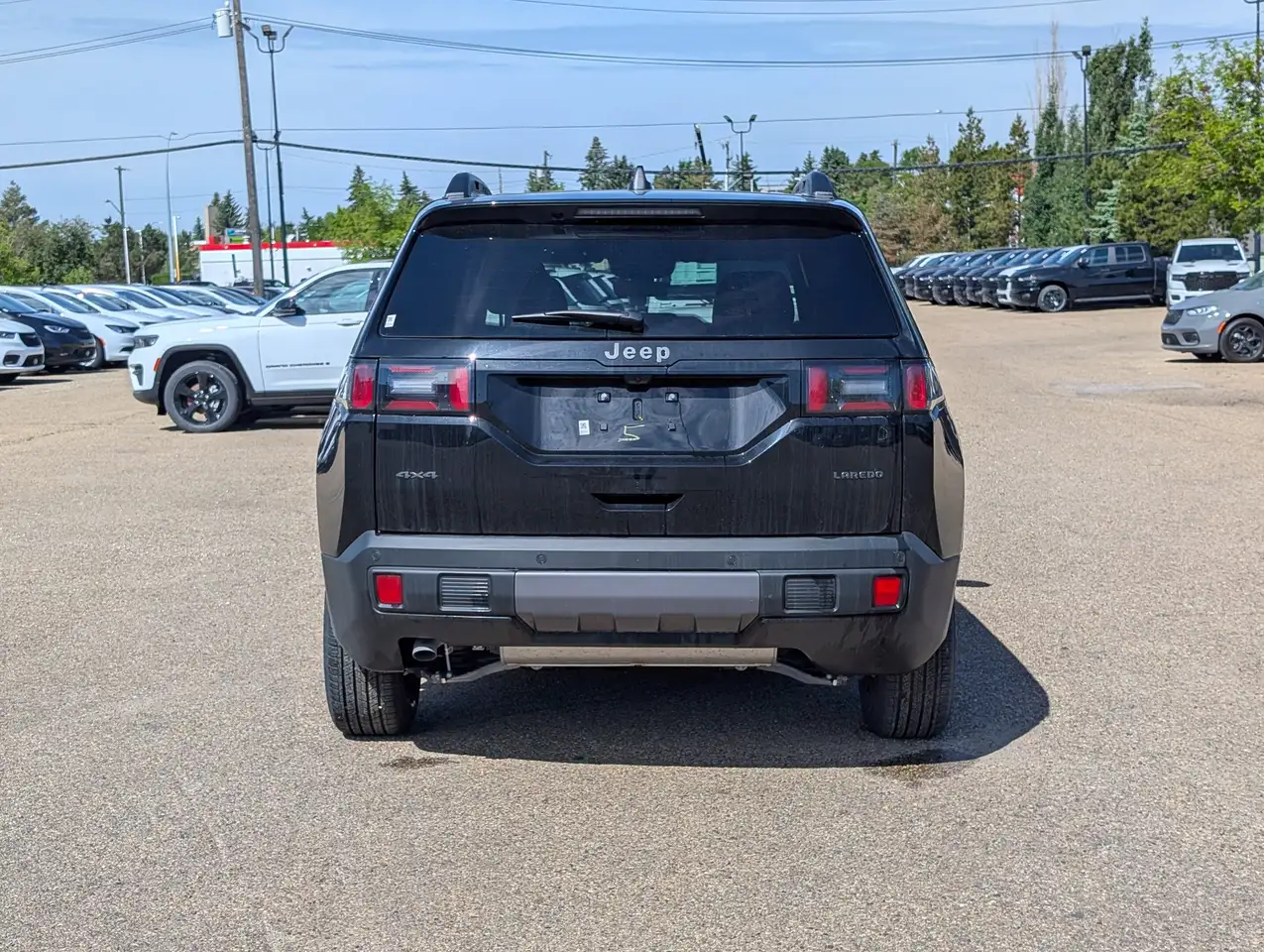 Jeep Cherokee снимка Jeep Cherokee