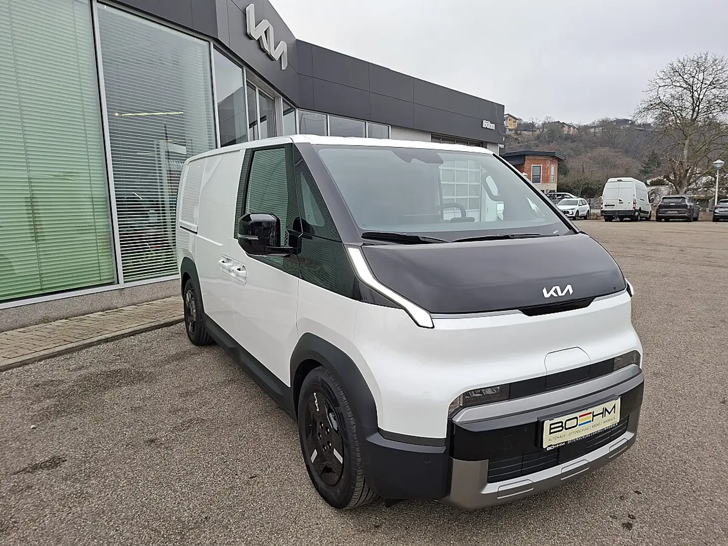 Kia PV5 Cargo 3DR 51,5kWh L2H1 Pure Weiß - 2