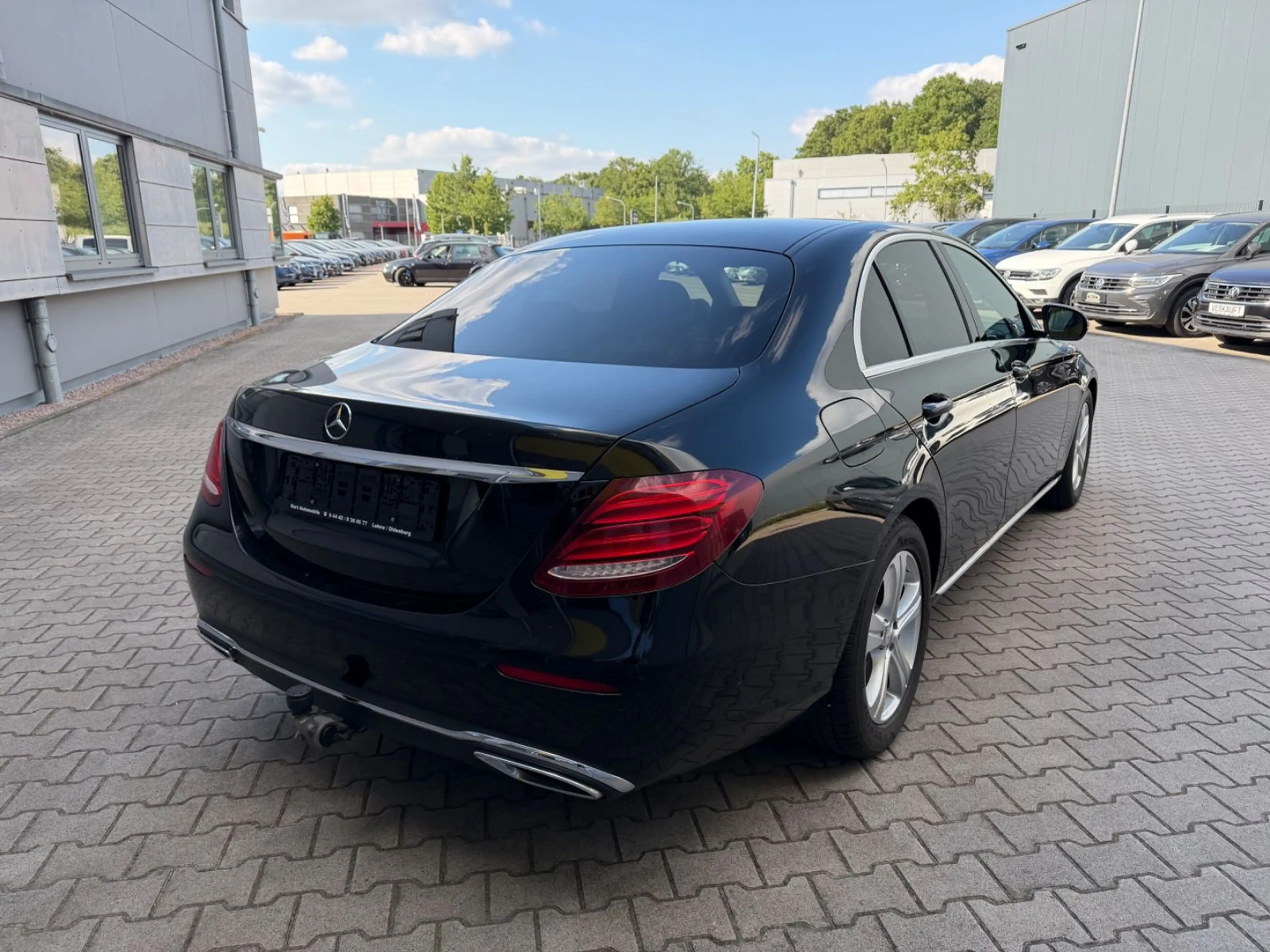Mercedes-Benz E 220 d/AUTOMATIK/LED/LEDER/SHZ/NAVI/KAMERA — photo 6