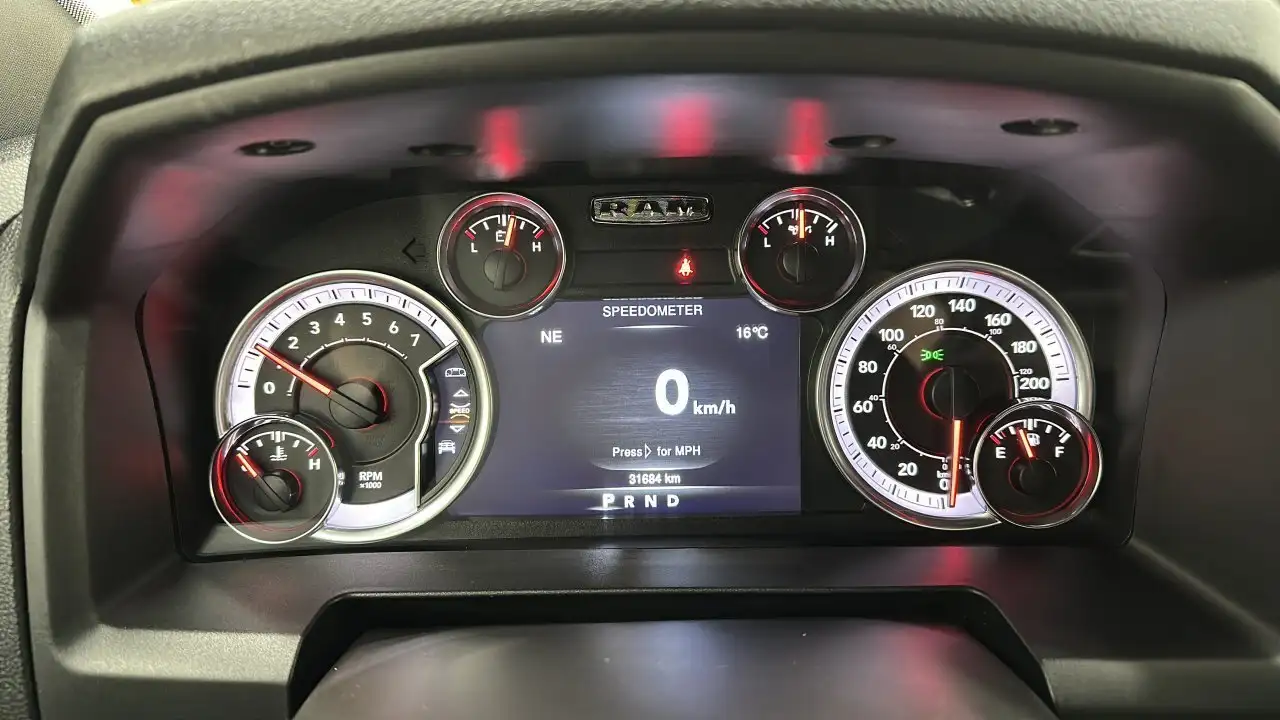 RAM 1500 снимка RAM 1500