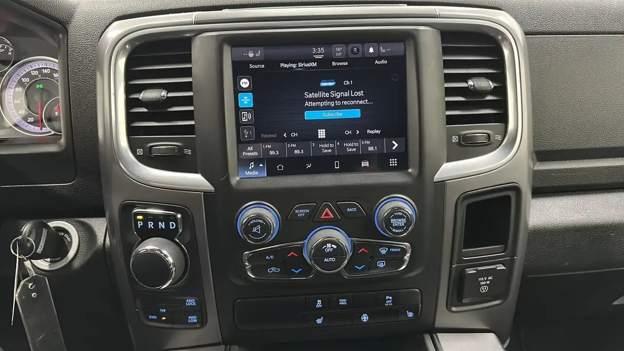 RAM 1500 снимка RAM 1500