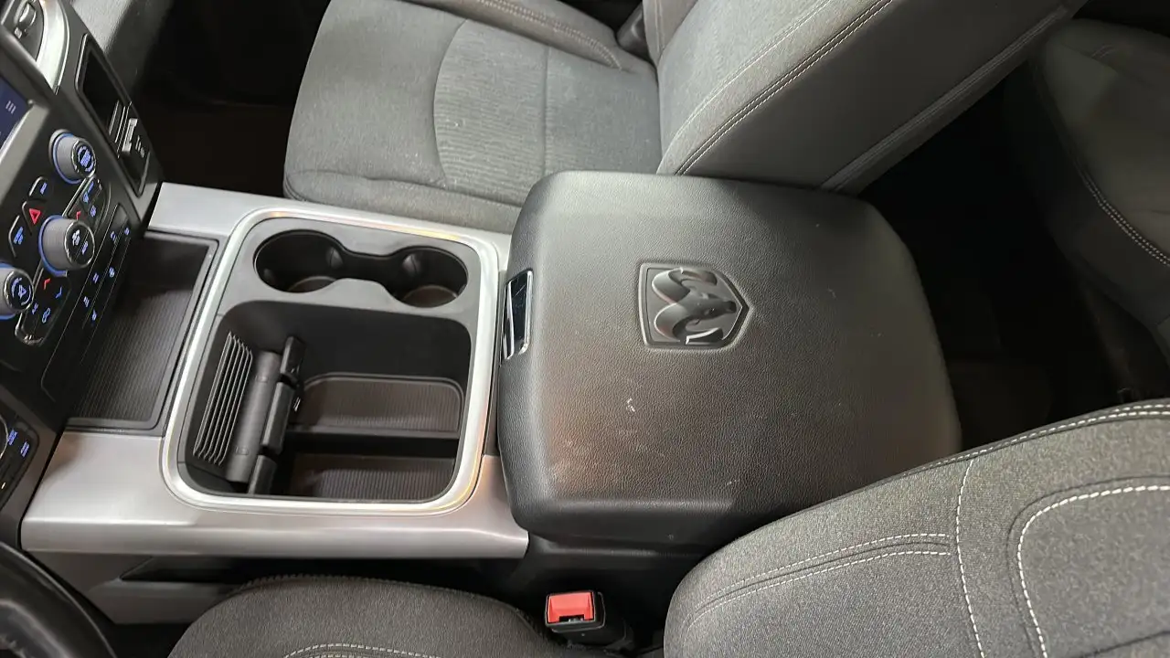 RAM 1500 снимка RAM 1500