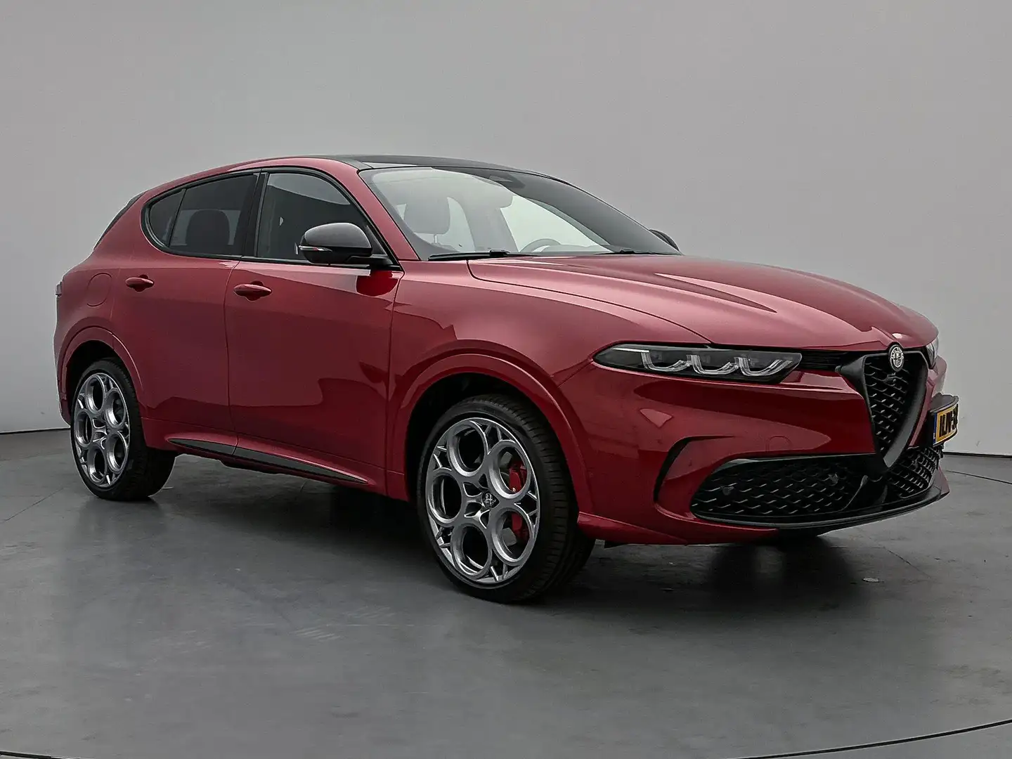 Alfa Romeo Tonale SUV Tributo Italiano Hybrid 280 pk Automaat | Navi Rood - 2