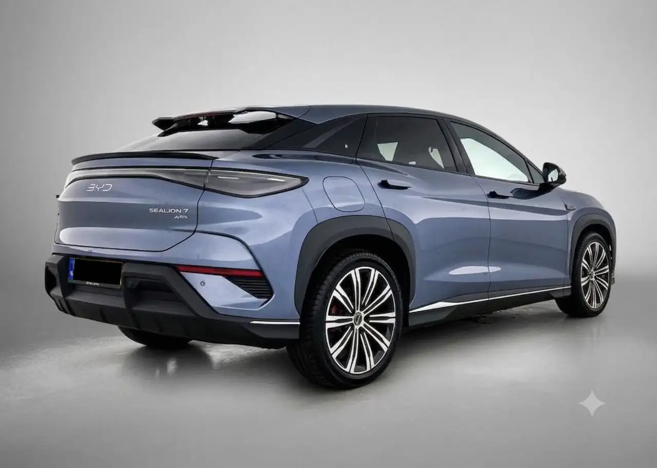 BYD SEALION 7
