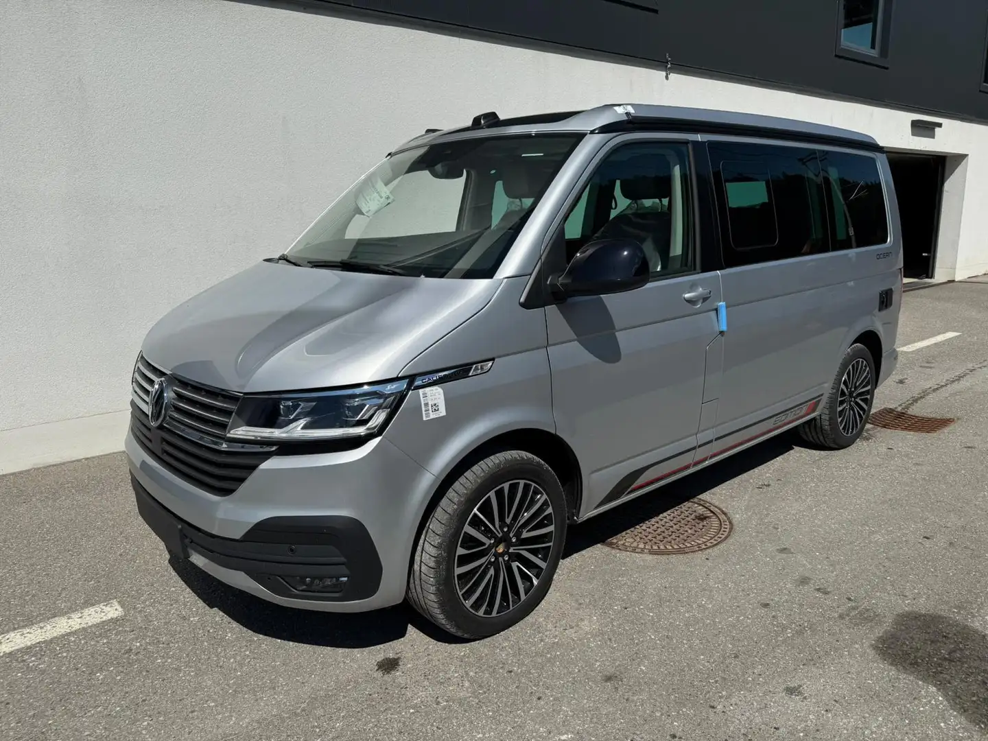 Volkswagen T6.1 California 2.0 TDI Ocean Edition DSG 4Motion Srebrny - 1
