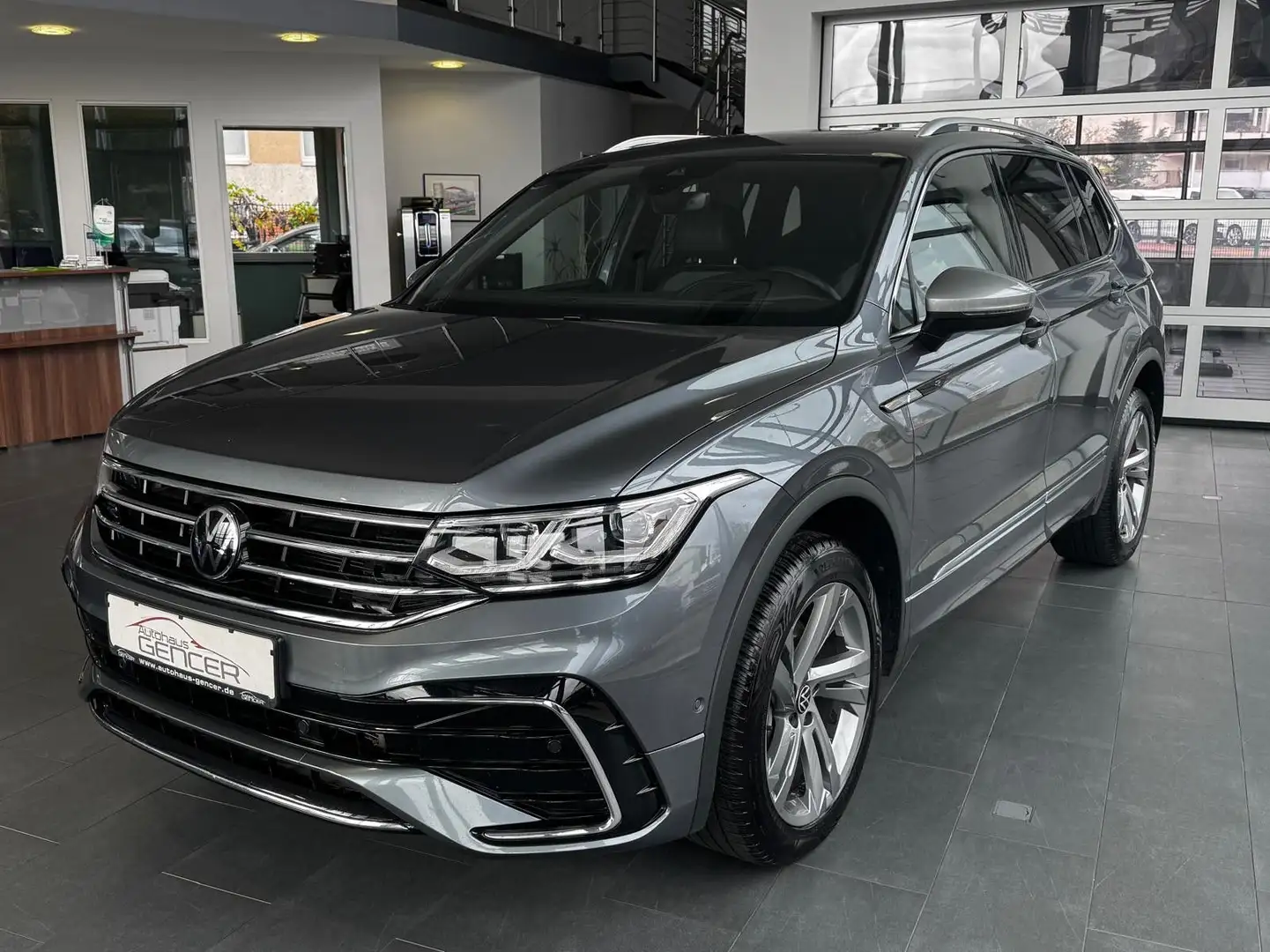 Volkswagen Tiguan Allspace 4M. 2.0 TDI "R-Line/Matrix/Pano" Gris - 1