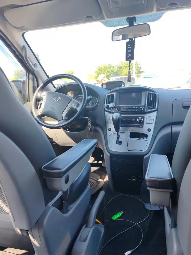 Hyundai H-1 2.5 CRDi Travel Premium - 1