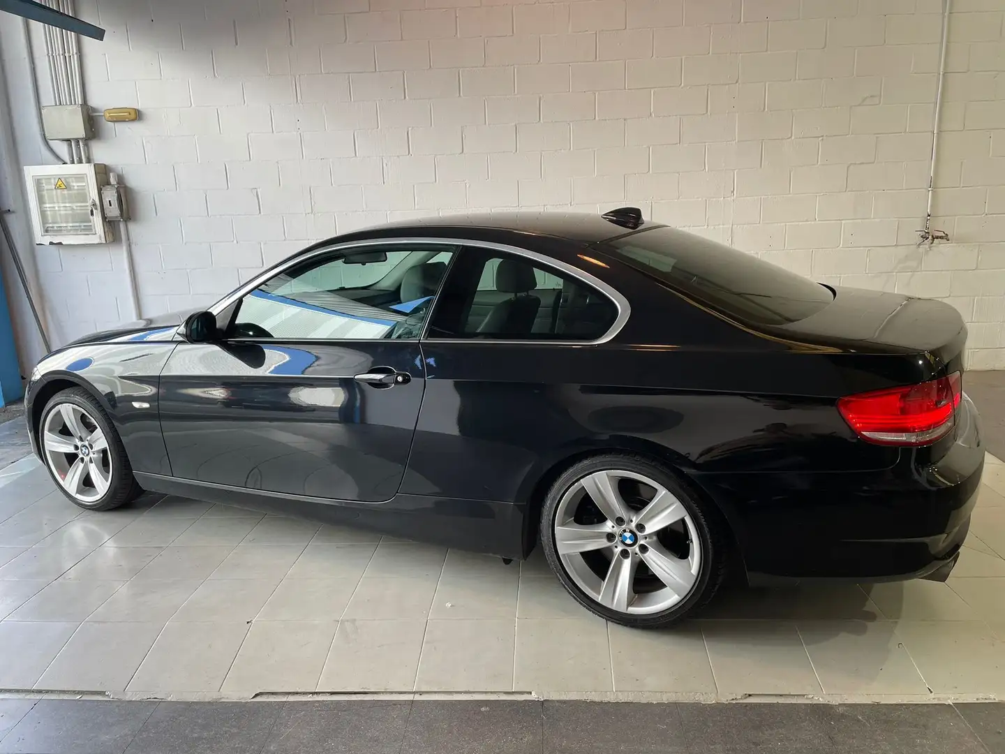 BMW 330 330xd Coupé Aut. - 2