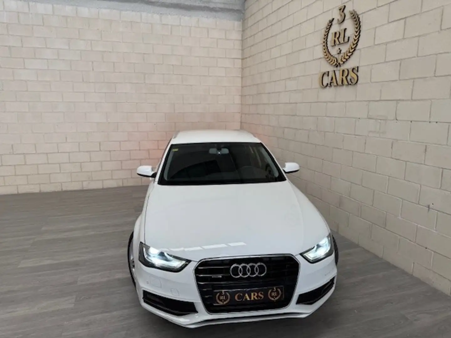 Audi A4 Avant 2.0TDI DPF S line ed. Q. 150 Blanco - 2