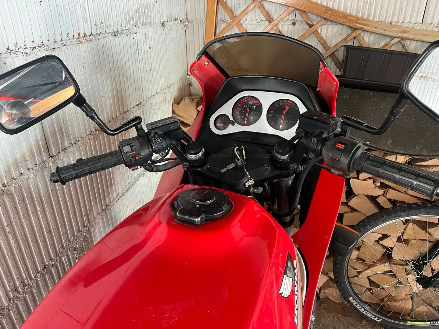 Honda VF 750 RC15 Czerwony - 2