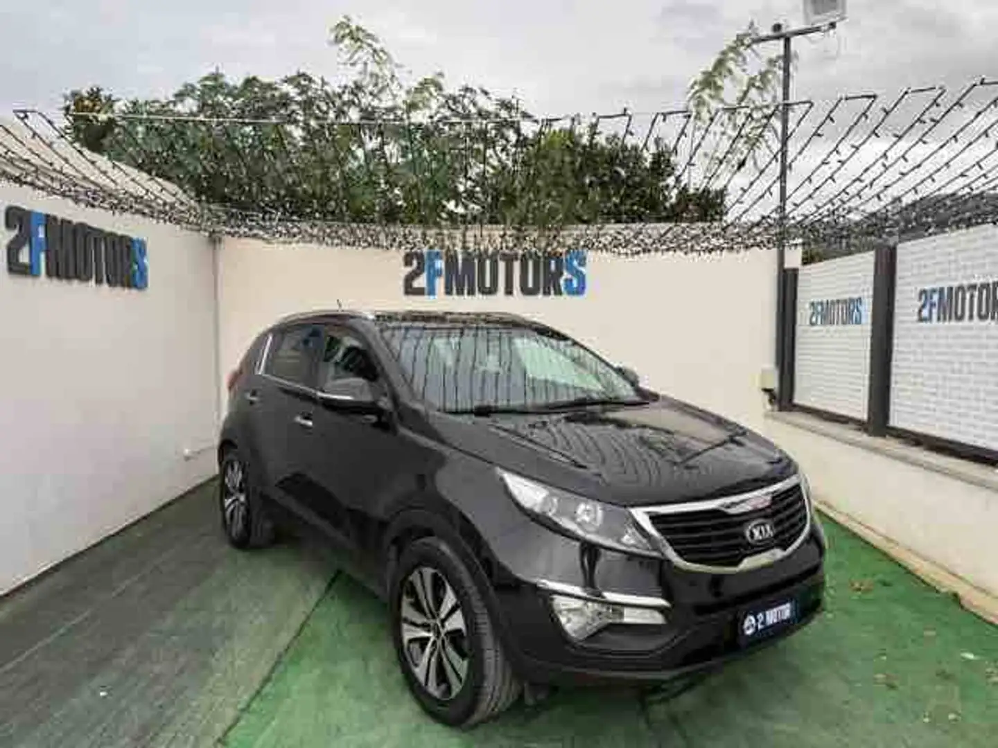 Kia Sportage 1.7 crdi Cool 2wd Schwarz - 1
