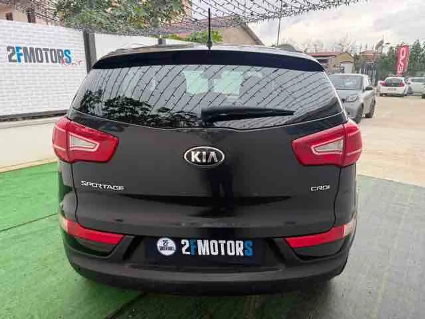Kia Sportage 1.7 crdi Cool 2wd Schwarz - 2
