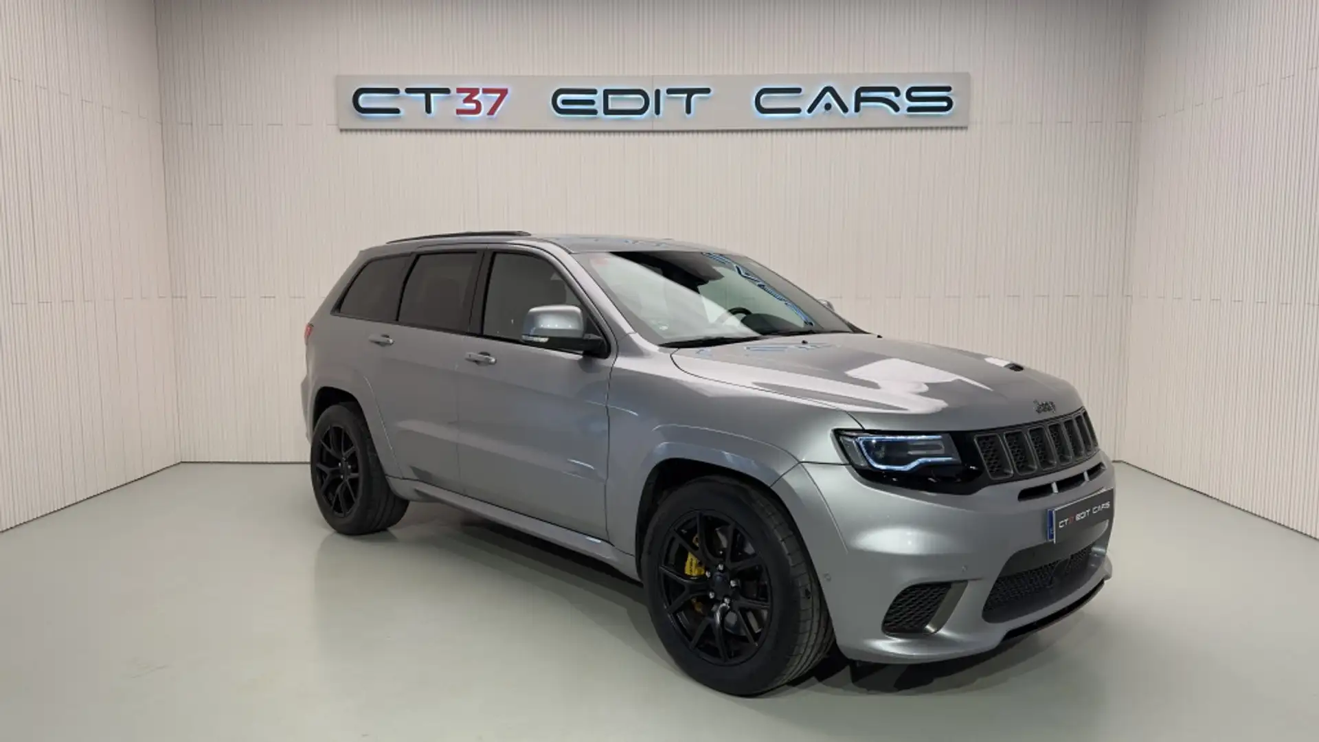 Jeep Grand Cherokee 6.2 V8 Hemi Trackhawk Grijs - 2