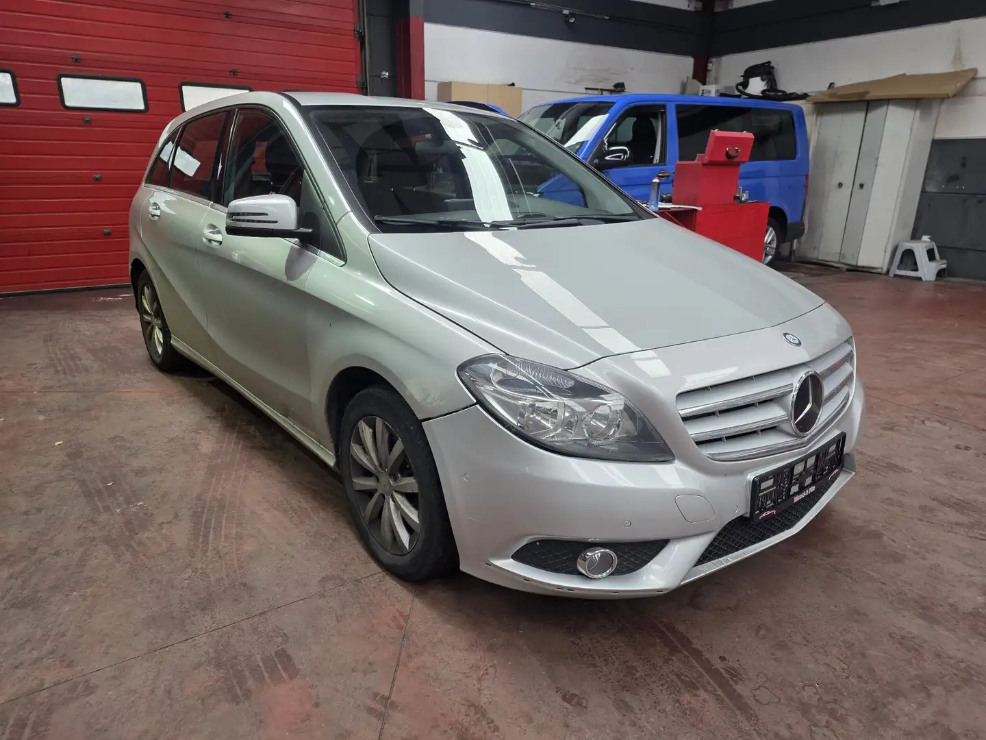Mercedes-Benz B 180 B 180 CDI//MARCHAND//EXPORT// Zilver - 2