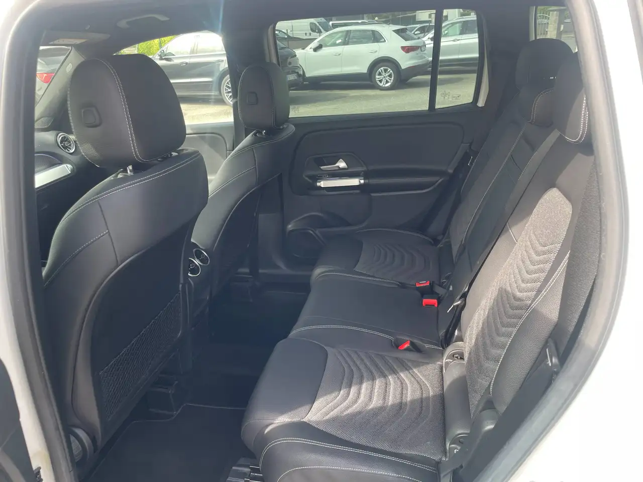 Mercedes-Benz GLB 200 usata in vendita