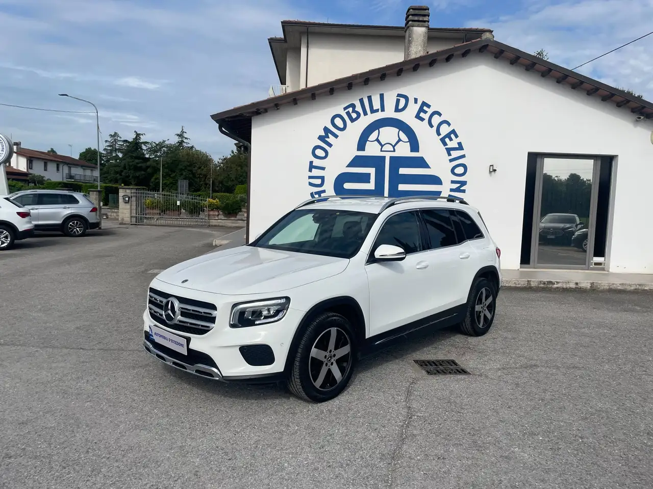 Mercedes-Benz GLB 200 usata in vendita