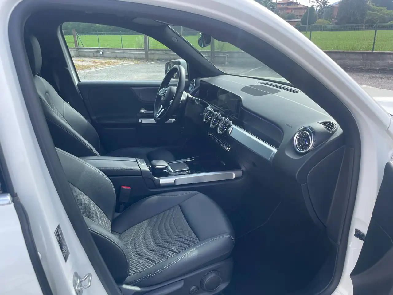 Mercedes-Benz GLB 200 usata in vendita