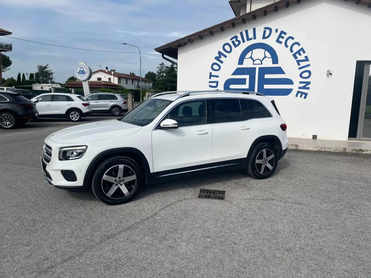Mercedes-Benz GLB 200 usata in vendita