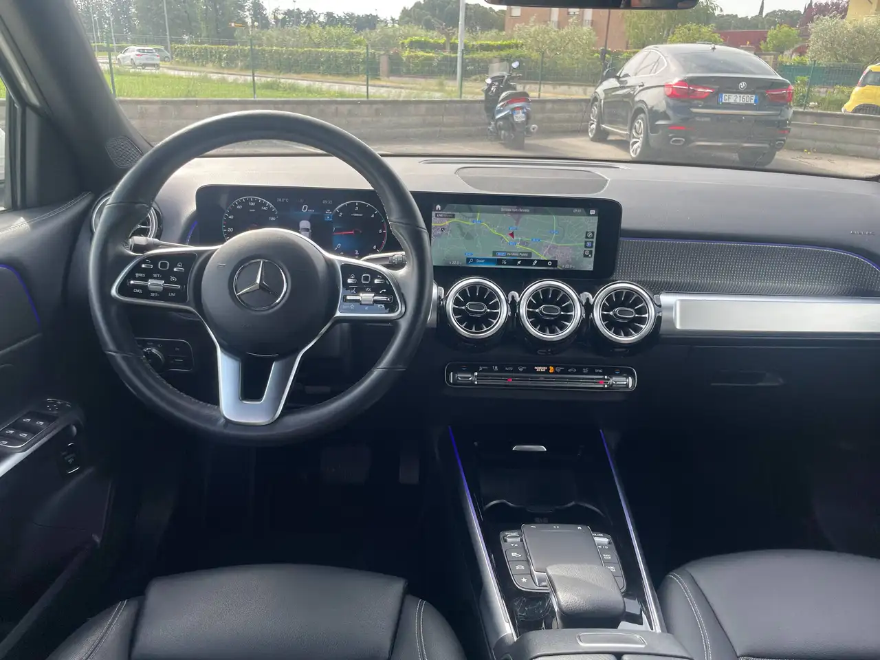 Mercedes-Benz GLB 200 usata in vendita