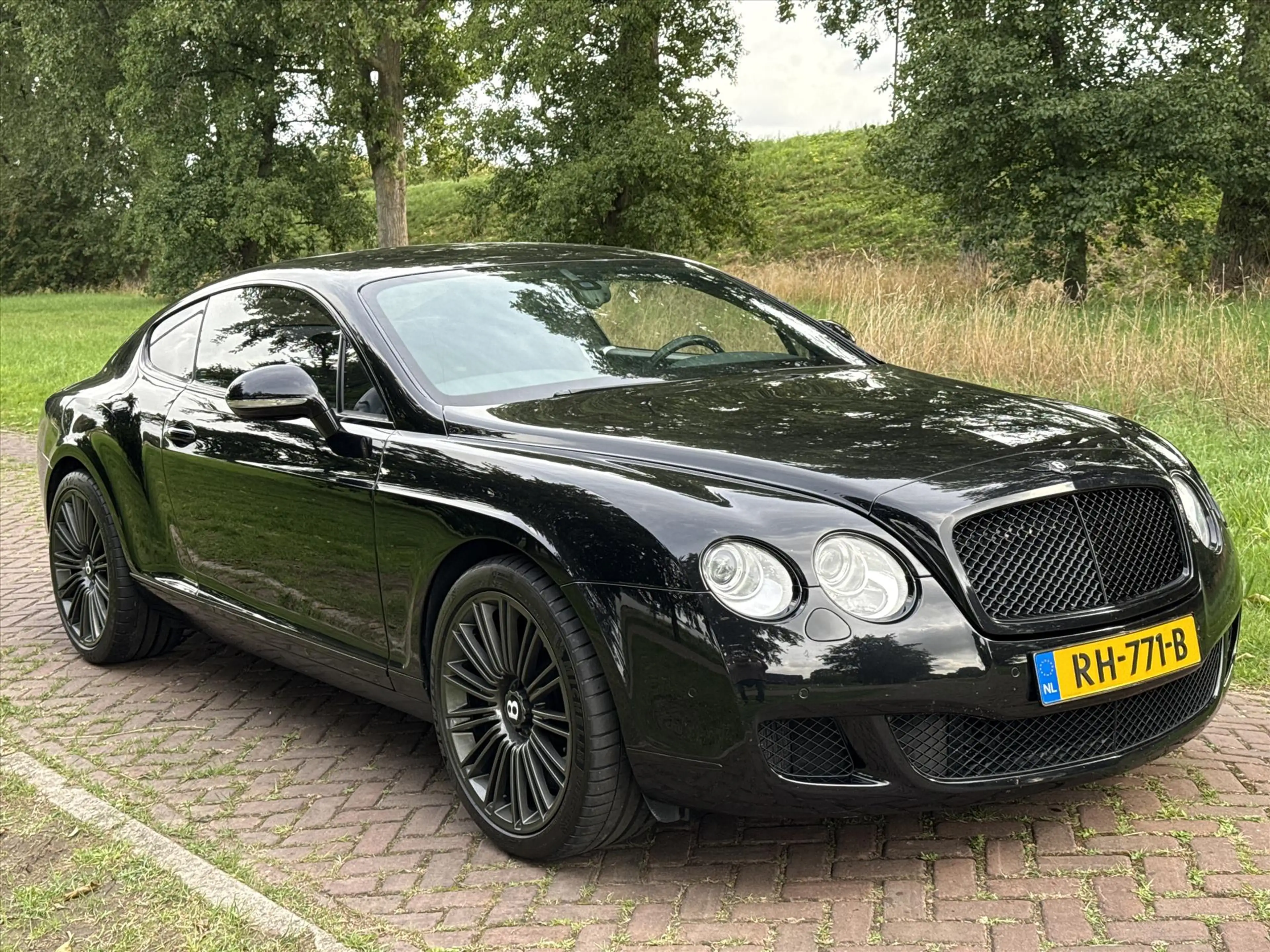 Bentley Continental GT 6.0 W12 560pk WE HEBBEN DE TWEE OP VOORRAAD