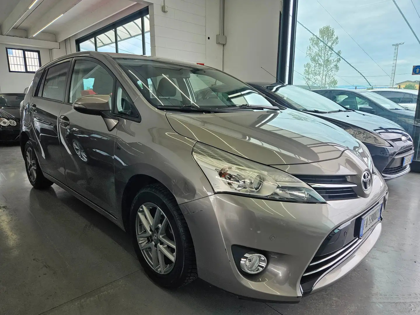 Toyota Verso 1.6 Style 5pti mt E6 Bronzo - 1