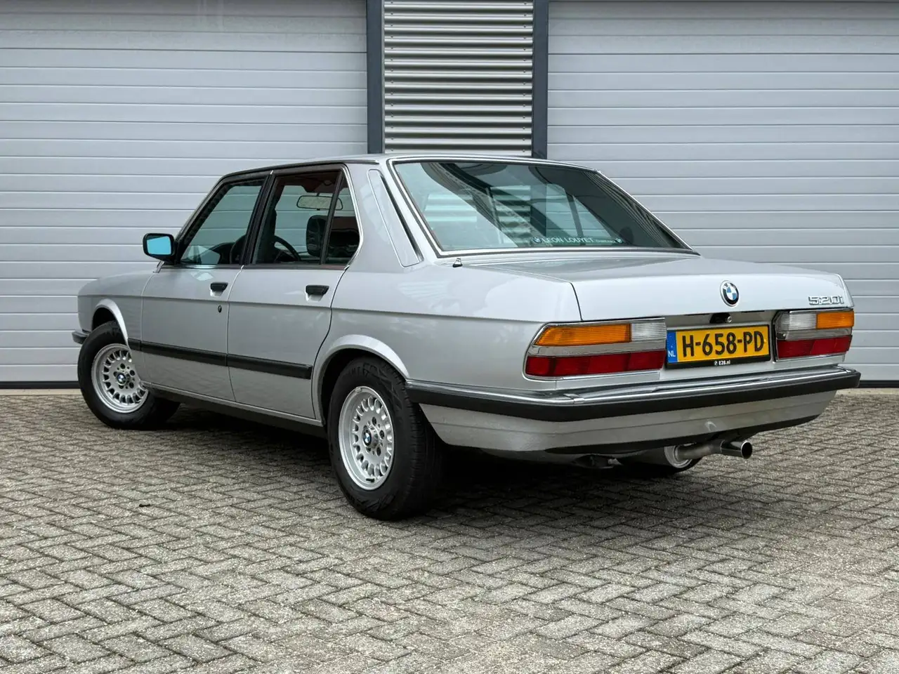 BMW 520i, foto 3