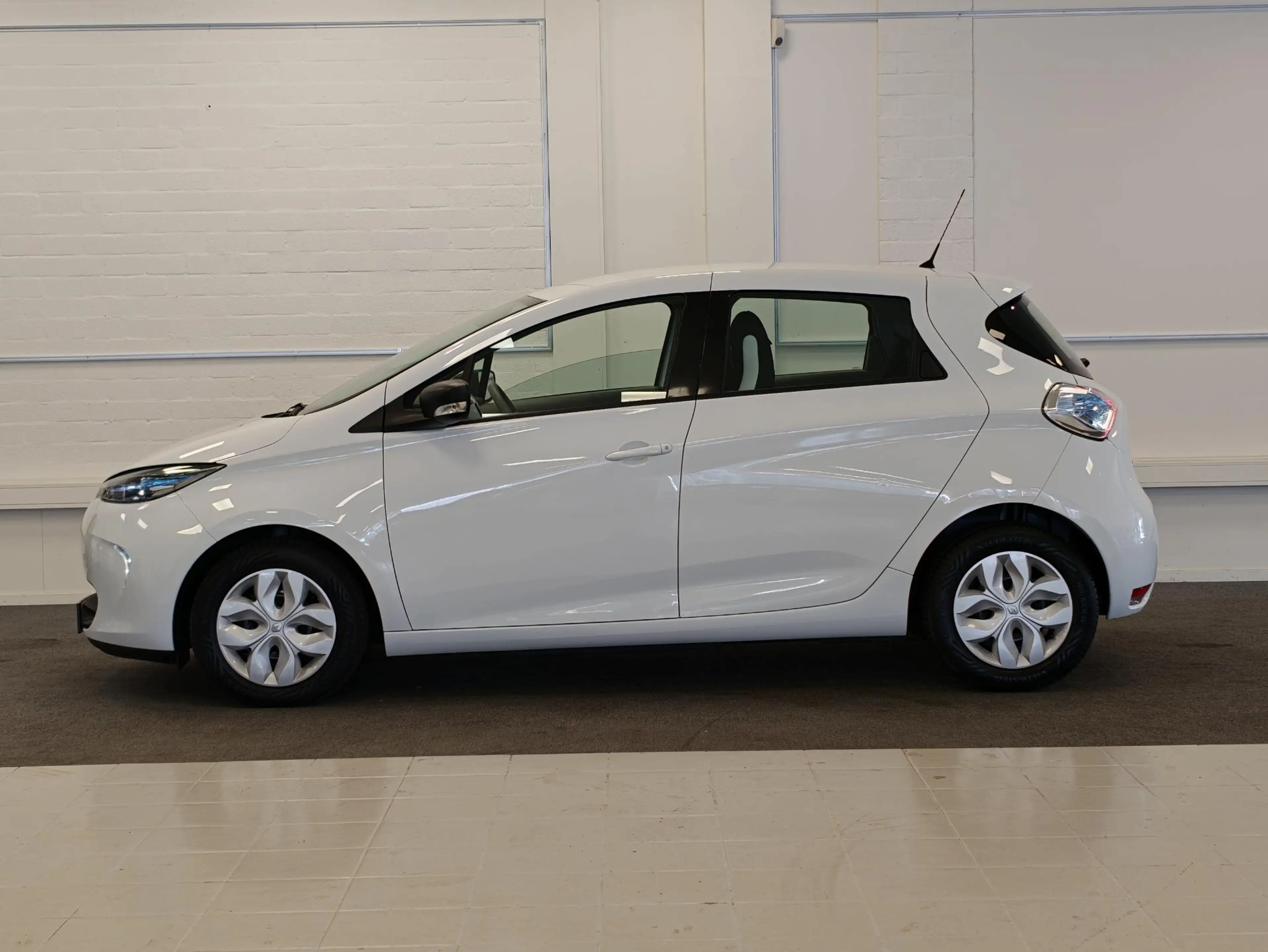 Renault ZOE Q90 Life 41 kWh KoopAccu SOH 89% 2e Eigenaar Mooi! — photo 4