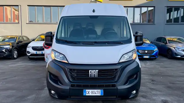 Fiat Ducato view 2