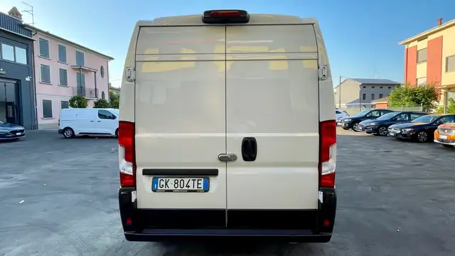 Fiat Ducato view 5