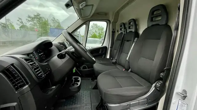 Fiat Ducato view 10