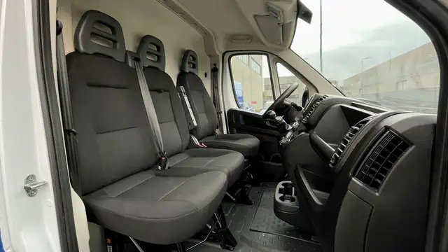 Fiat Ducato view 11