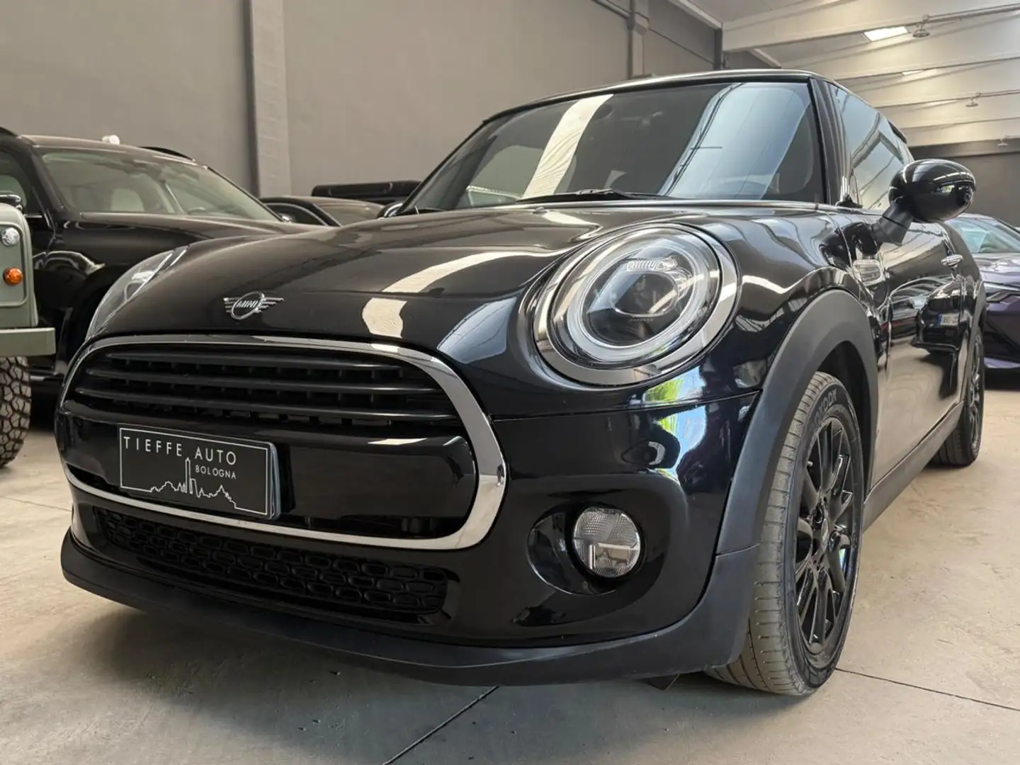 MINI Cooper 1.5 Cooper Fekete - 1