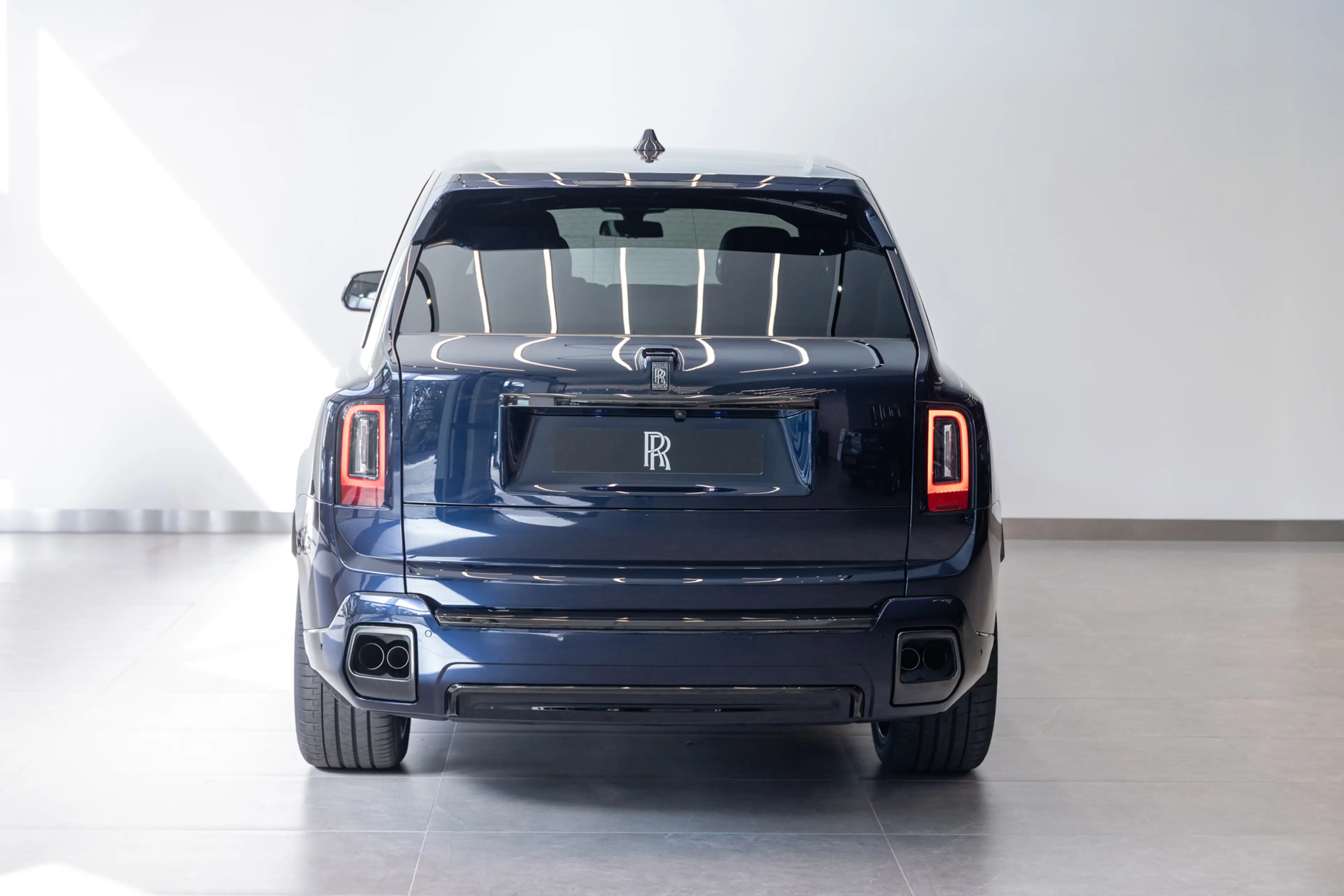 Rolls-Royce Cullinan Black Badge — photo 15