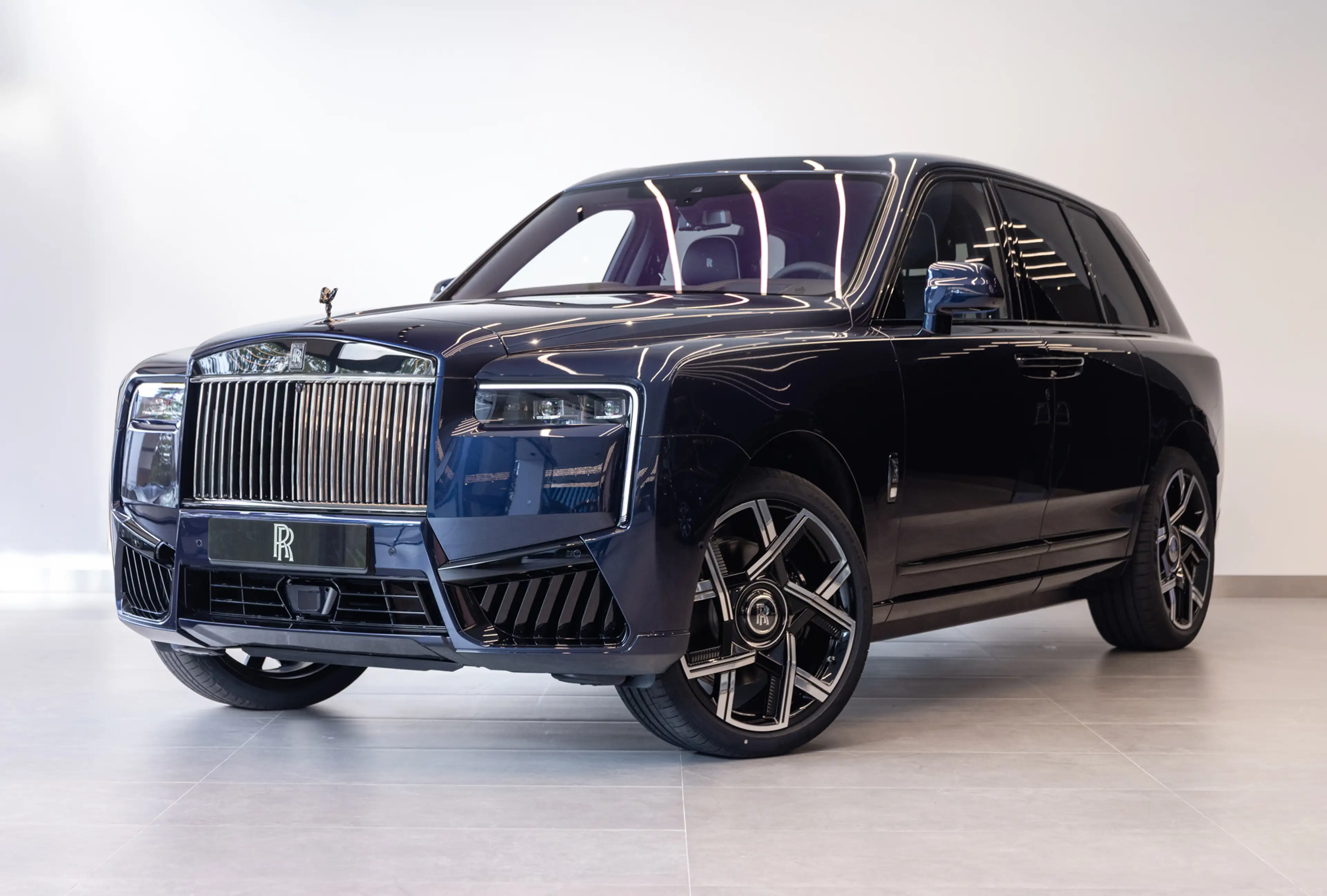 Rolls-Royce Cullinan Black Badge — photo 4