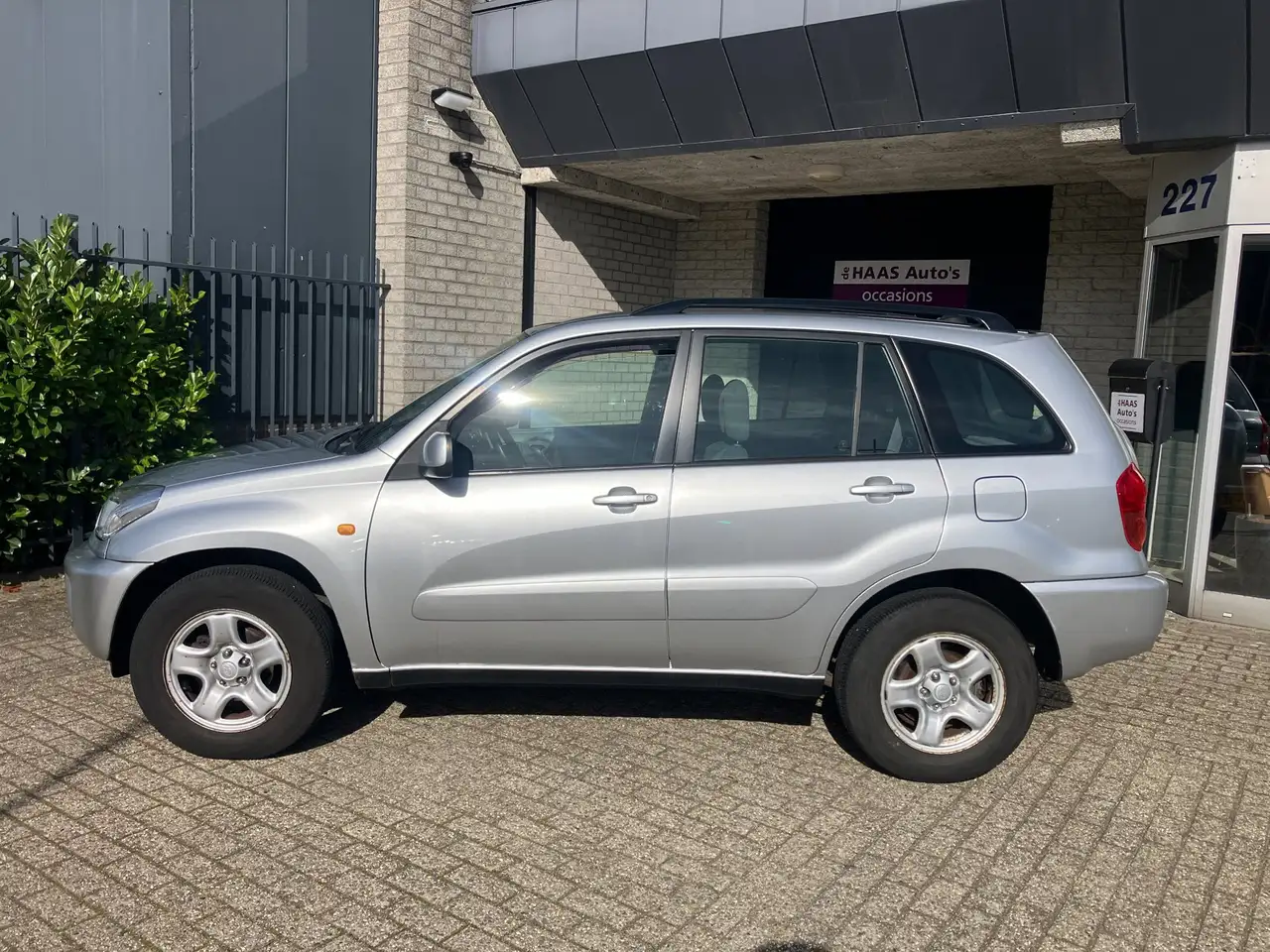 TOYOTA RAV4 1.8-16V VVT-I 125CH