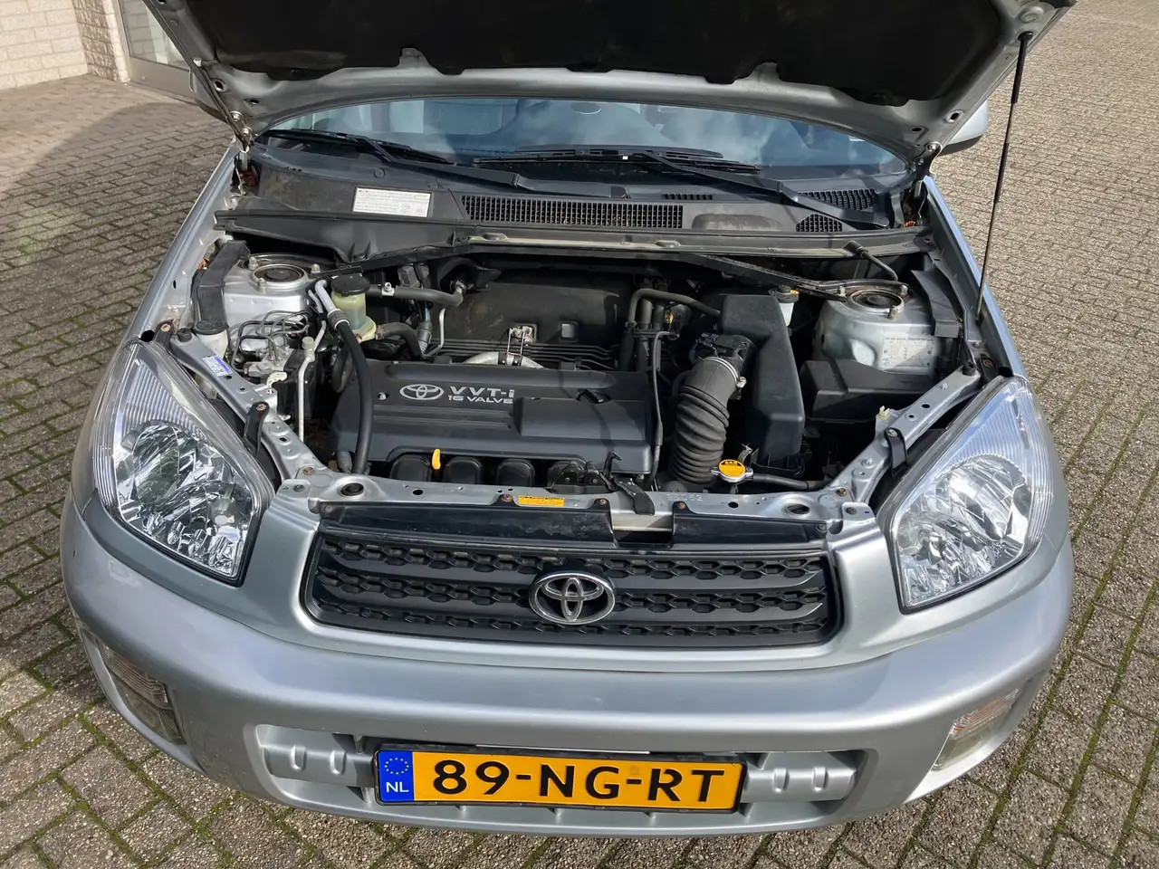 TOYOTA RAV4 1.8-16V VVT-I 125CH