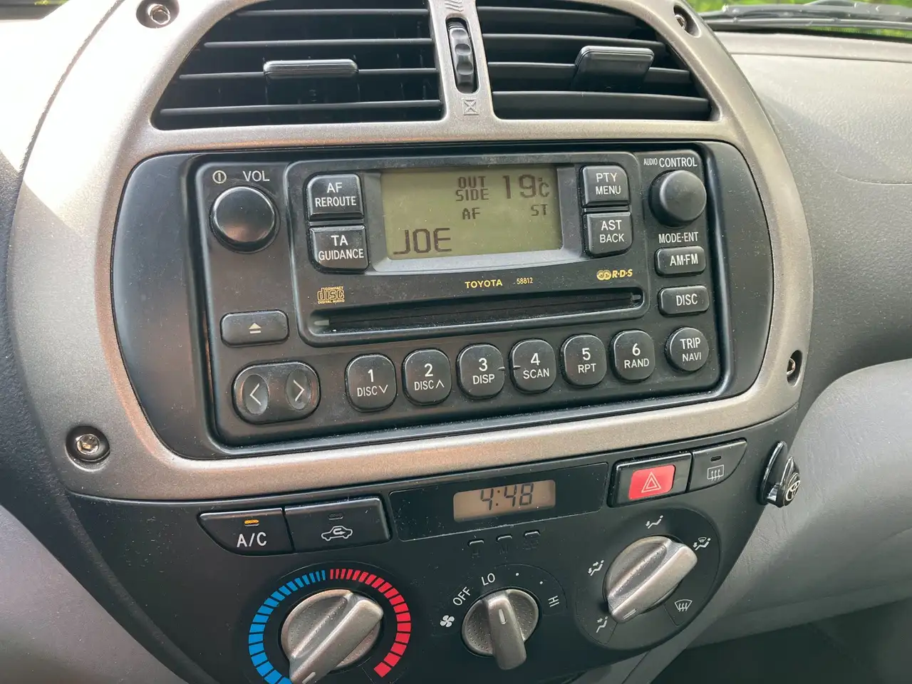 TOYOTA RAV4 1.8-16V VVT-I 125CH