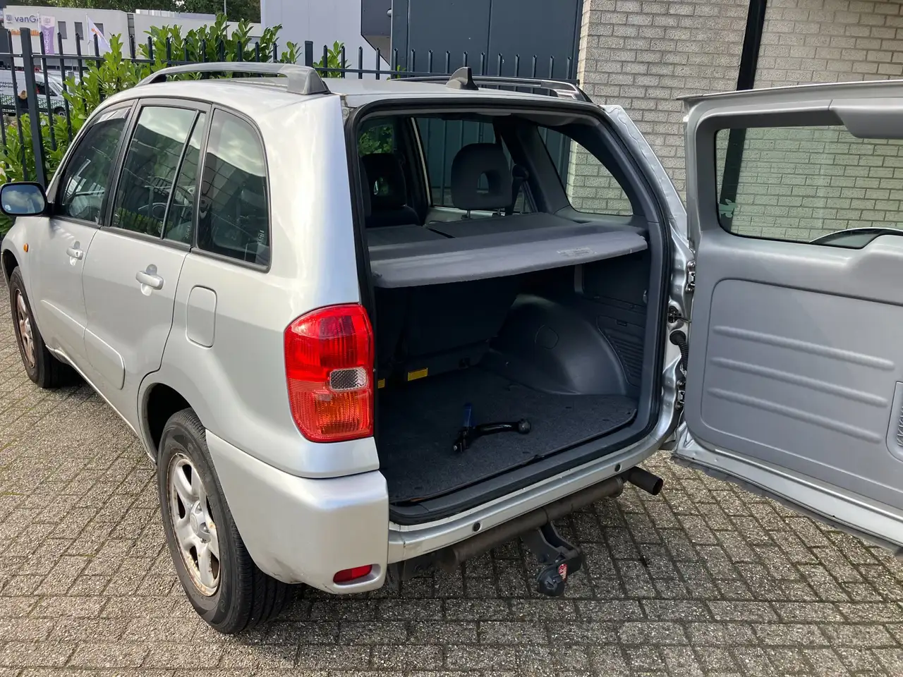 TOYOTA RAV4 1.8-16V VVT-I 125CH